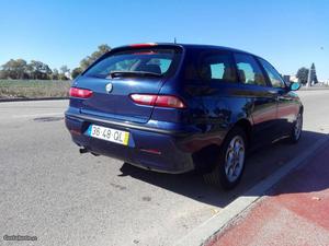 Alfa Romeo 156 SW 105 cv JTD Outubro/00 - à venda -