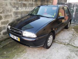 Ford Fiesta Zetec Janeiro/98 - à venda - Ligeiros