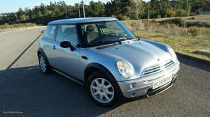 MINI One 1.4 Diesel Junho/04 - à venda - Ligeiros