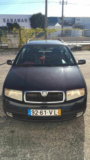 Skoda Fabia v Outubro/03 - à venda - Ligeiros