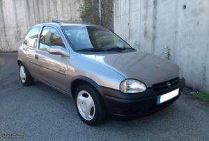 Opel Corsa 1.4 Si SPORT 158km Janeiro/95 - à venda -