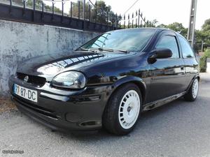 Opel Corsa sport Dezembro/94 - à venda - Ligeiros