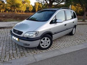 Opel Zafira 2.0 / 7 LUGARES Dezembro/99 - à venda -