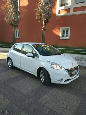 Peugeot 208 ALLURE - PELE-GPS Outubro/12 - à venda -