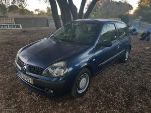 Renault Clio 1.5 dci A/C 85Hp Abril/03 - à venda -