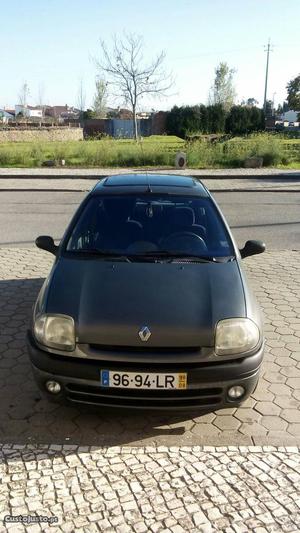 Renault Clio RT Agosto/98 - à venda - Ligeiros Passageiros,