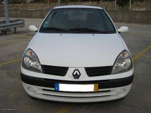 Renault Clio comercial 1.5 dci Dezembro/04 - à venda -