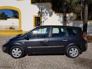 Renault Grand Scénic 1.5 DCI - 7 Lugares Maio/05 - à venda