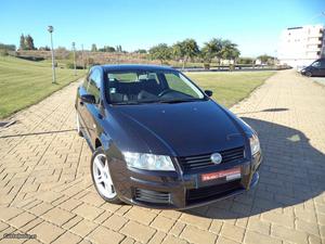 Fiat Stilo 1.4Sport Kmts Fevereiro/05 - à venda -