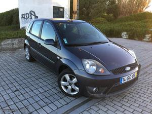 Ford Fiesta 1.4 Tdci 109mil kms Outubro/08 - à venda -