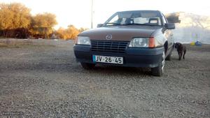 Opel Kadett Carro bom estado 86 Agosto/86 - à venda -