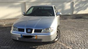 Seat Ibiza 1.9 sdi Março/00 - à venda - Comerciais / Van,