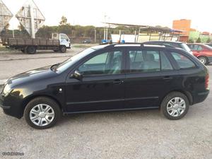 Skoda Fabia van Outubro/01 - à venda - Ligeiros