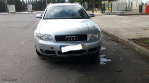 Audi A4 1.9TDi 130cv m5 Fevereiro/02 - à venda - Ligeiros