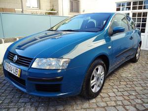 Fiat Stilo Cv 6Speed Agosto/02 - à venda - Ligeiros