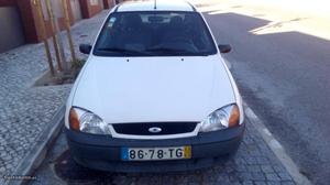 Ford Fiesta mil Março/02 - à venda - Ligeiros