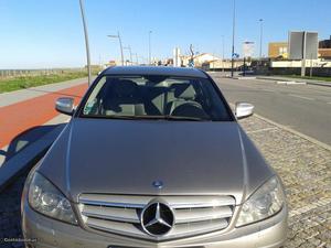 Mercedes-Benz C 220 Avangard Julho/07 - à venda - Ligeiros