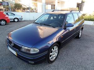 Opel Astra Caravan 1.4i Sport Abril/97 - à venda - Ligeiros