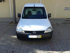 Opel Combo 1.3Cdti Ar/Con Dezembro/04 - à venda -