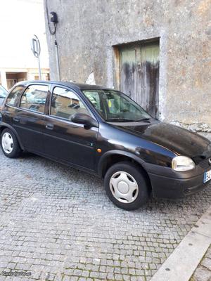 Opel Corsa v Março/98 - à venda - Ligeiros