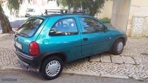 Opel Corsa  v impecável Fevereiro/94 - à venda -