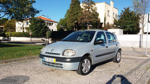 Renault Clio 1.2 RN Dezembro/99 - à venda - Ligeiros