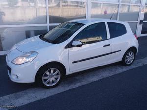 Renault Clio 1.5 dci ac iva dedu Abril/12 - à venda -
