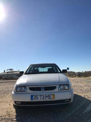 Seat Ibiza Van Novembro/98 - à venda - Comerciais / Van,