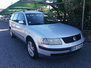 VW Passat Variant 1.9 TDI Nacional Outubro/00 - à venda -