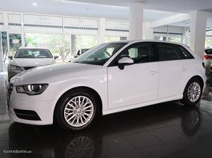 Audi A3 SB 1.6 TDi Bus. Line Dezembro/15 - à venda -