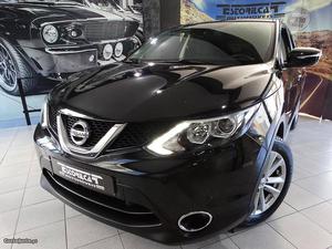 Nissan Qashqai 1.5 dci tekna Maio/15 - à venda - Monovolume