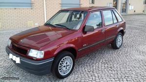 Opel Corsa 1.2 i -5 lugares Janeiro/97 - à venda - Ligeiros