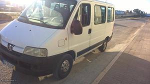 Peugeot Boxer 9 lugares com ac Maio/04 - à venda - Ligeiros