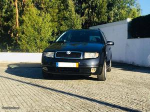 Skoda Fabia Break 1.2 Gasolina Agosto/03 - à venda -