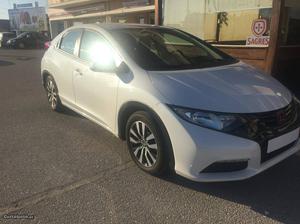 Honda Civic 1.6 I-Dtc Dezembro/13 - à venda - Ligeiros