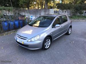 Peugeot  HDI 110cv XT Novembro/04 - à venda -