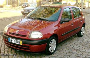 Renault Clio 1.2i - Como novo! Março/01 - à venda -