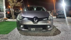 Renault Clio Dinamique s Junho/15 - à venda - Ligeiros