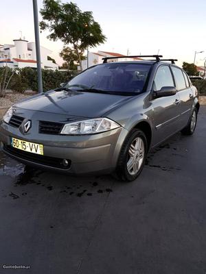 Renault Mégane 1.5 dci Dezembro/03 - à venda - Ligeiros