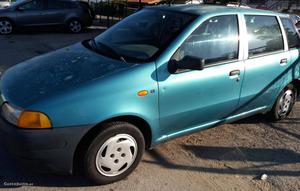 Fiat Punto 1.1CC 55CV 5 portas Junho/95 - à venda -