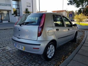 Fiat Punto 1.3 mjet aceito retoma irrepreensível Maio/06 -