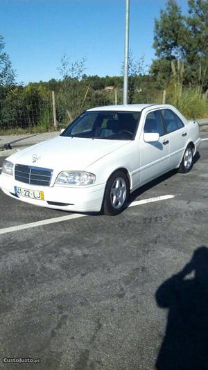 Mercedes-Benz C 220 diesel Dezembro/94 - à venda - Ligeiros