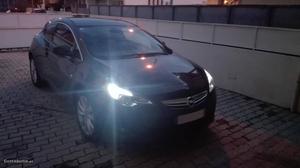 Opel Astra GTC 1.7 CDTI - GPS Novembro/13 - à venda -