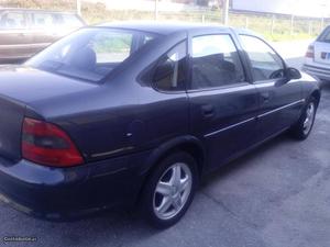 Opel Vectra 1.7d isuzu Outubro/97 - à venda - Ligeiros