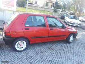 Renault Clio 1.2 bebop Maio/96 - à venda - Ligeiros