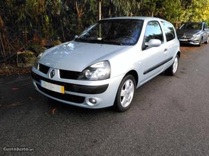 Renault Clio 1.5 dci - comercial Julho/03 - à venda -
