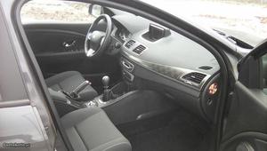 Renault Mégane 1.5 dci sportourer Março/12 - à venda -