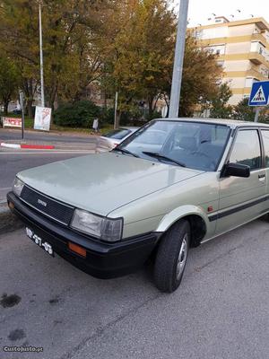 Toyota Corolla 1.3/4portas Maio/85 - à venda - Ligeiros