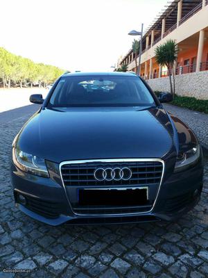 Audi A4 Avant Stronic Pele Agosto/09 - à venda - Ligeiros