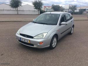 Ford Focus 1.4 z-tec Novembro/99 - à venda - Ligeiros